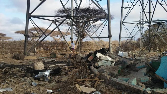 Kenyan airstrike targets, completely destroys Somalia's privately owned @Hormuud telecom center in Hays-Ugur village near El-Wak town in Gedo region - Reports. KDF destroyed over 15 Hormuud masts in southern Somalia for past 3 yrs, most of them in Lower Juba & Gedo regions