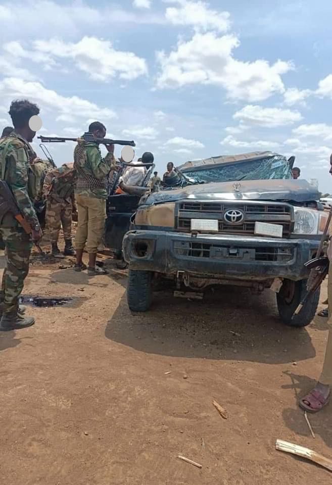 Details are emerging of a deadly roadside explosion in Sariitow village area near Awdiinle town, west of Baidoa, Somalia, Friday. At least 12 people were killed, nine others injured after roadside explosion hit a pickup truck used by security forces