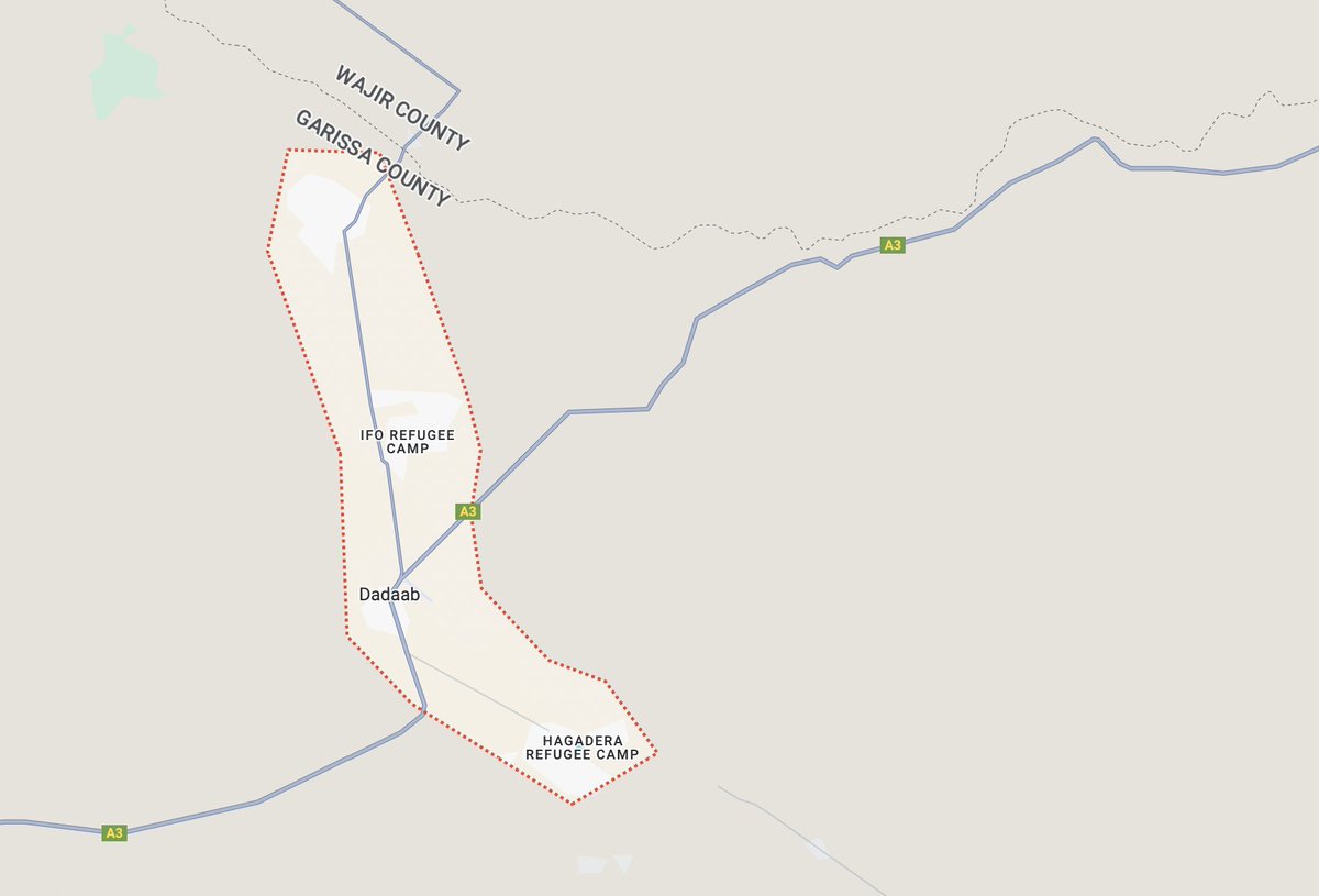 Militantes do Al Shabaab queimam duas tendas que abrigam forças quenianas em um ataque, matando quatro soldados, no campo de refugiados de Ifo, em Dadaab, Condado de Garissa, Quênia